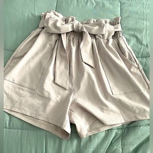 Dress shorts (taupe)